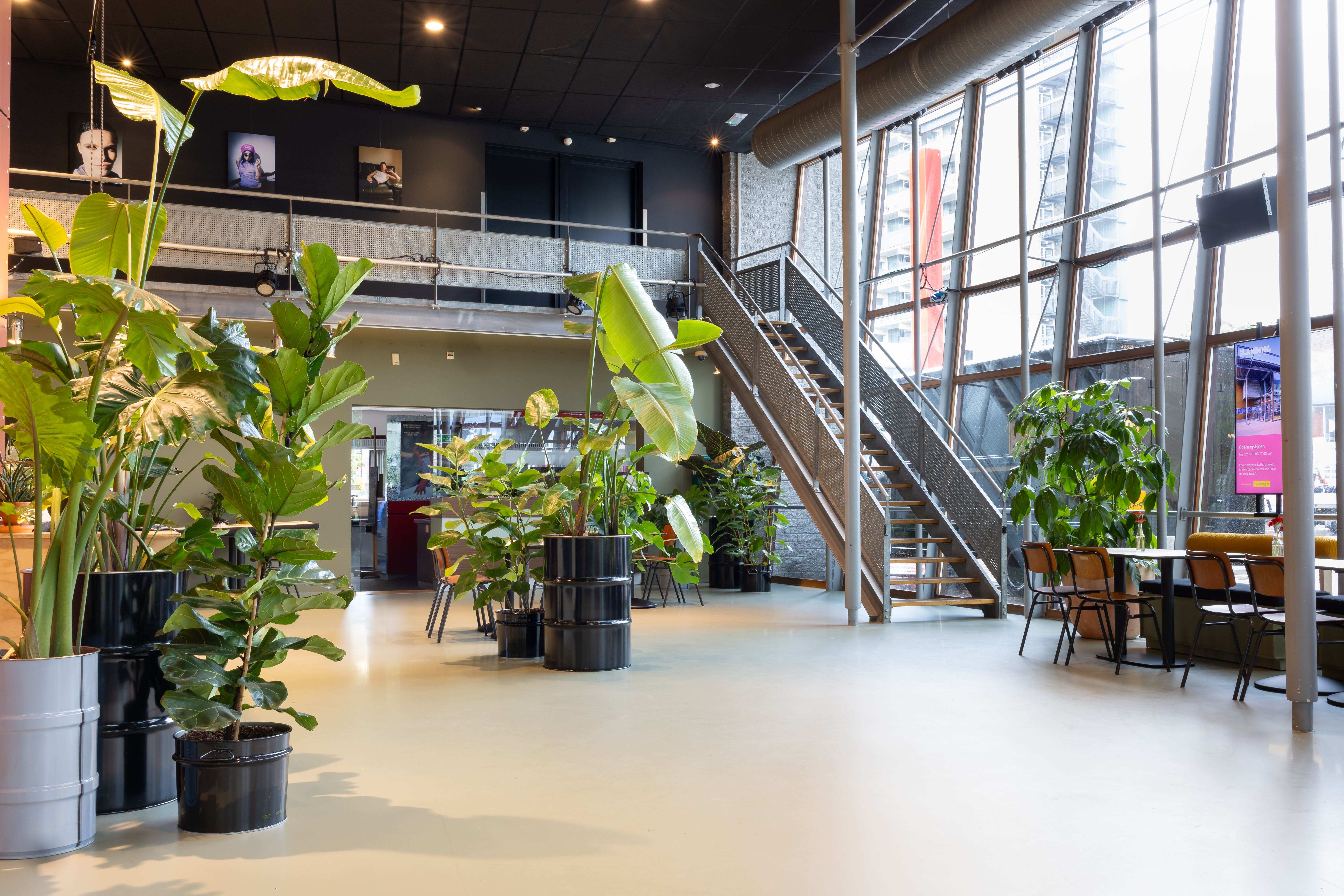 De Landing Foyer Ingang Ohran Sahin